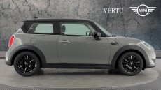 MINI Hatchback 1.5 Cooper Classic 3dr Auto Petrol Hatchback